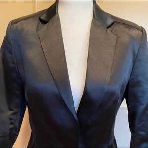 Dress satin blazer.